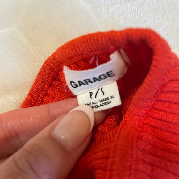 Garage Ribbed Tank Top - Picture 3 of 4